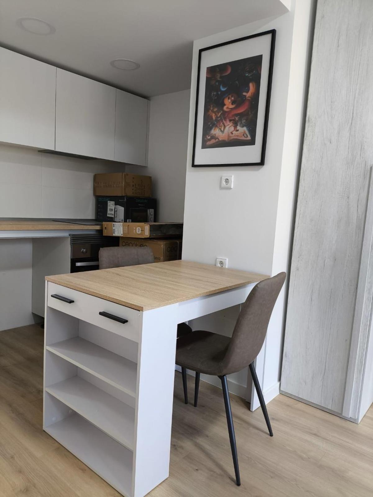 Estudios Homer Y Disney Con Piscina Olimpica Climatizada, Exterior,Gimnasio, Coworking, Netflix Y Wifi Gratis San Sebastián de los Reyes Exterior foto